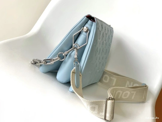 PM-26*20*12cm LOUIS VUITTON COUSSIN 0120